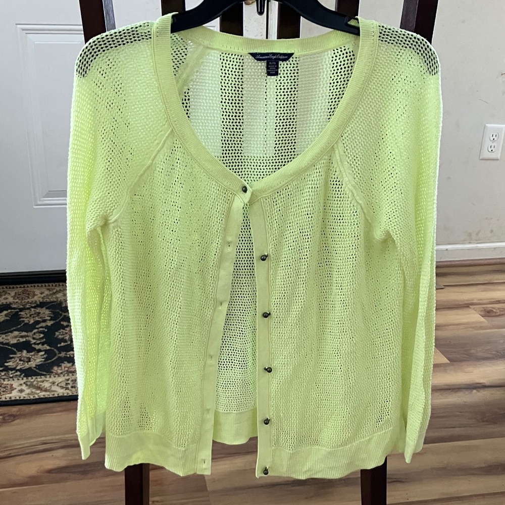 American Eagle Outfitters Light Yellow Sweater